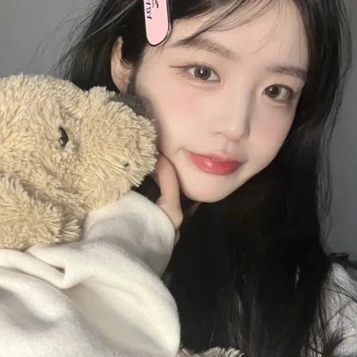 西蒙·拜尔斯：再战奥运